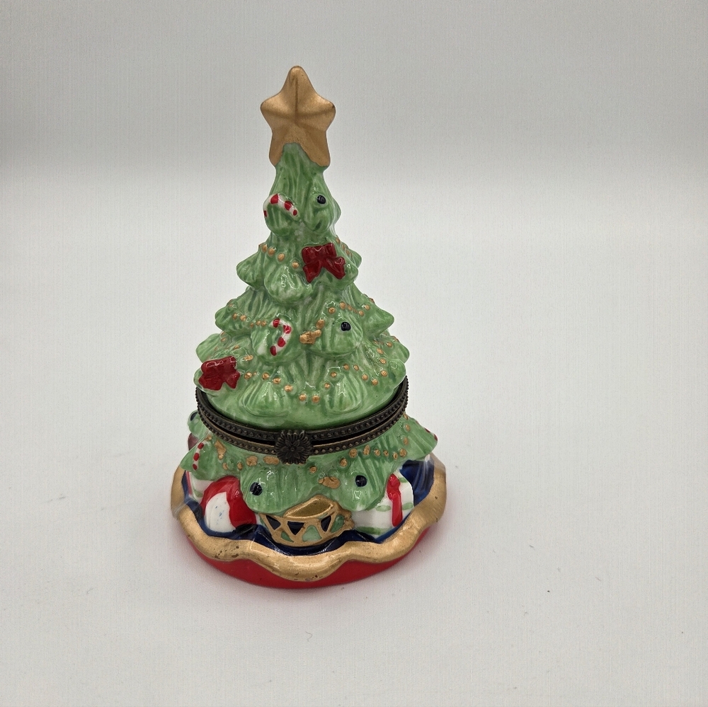 Vintage Christmas Tree Hinged Trinket Box Porcelain 4.75"